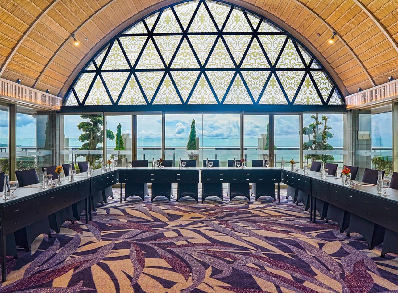 Hotel Platinum Bali 5*