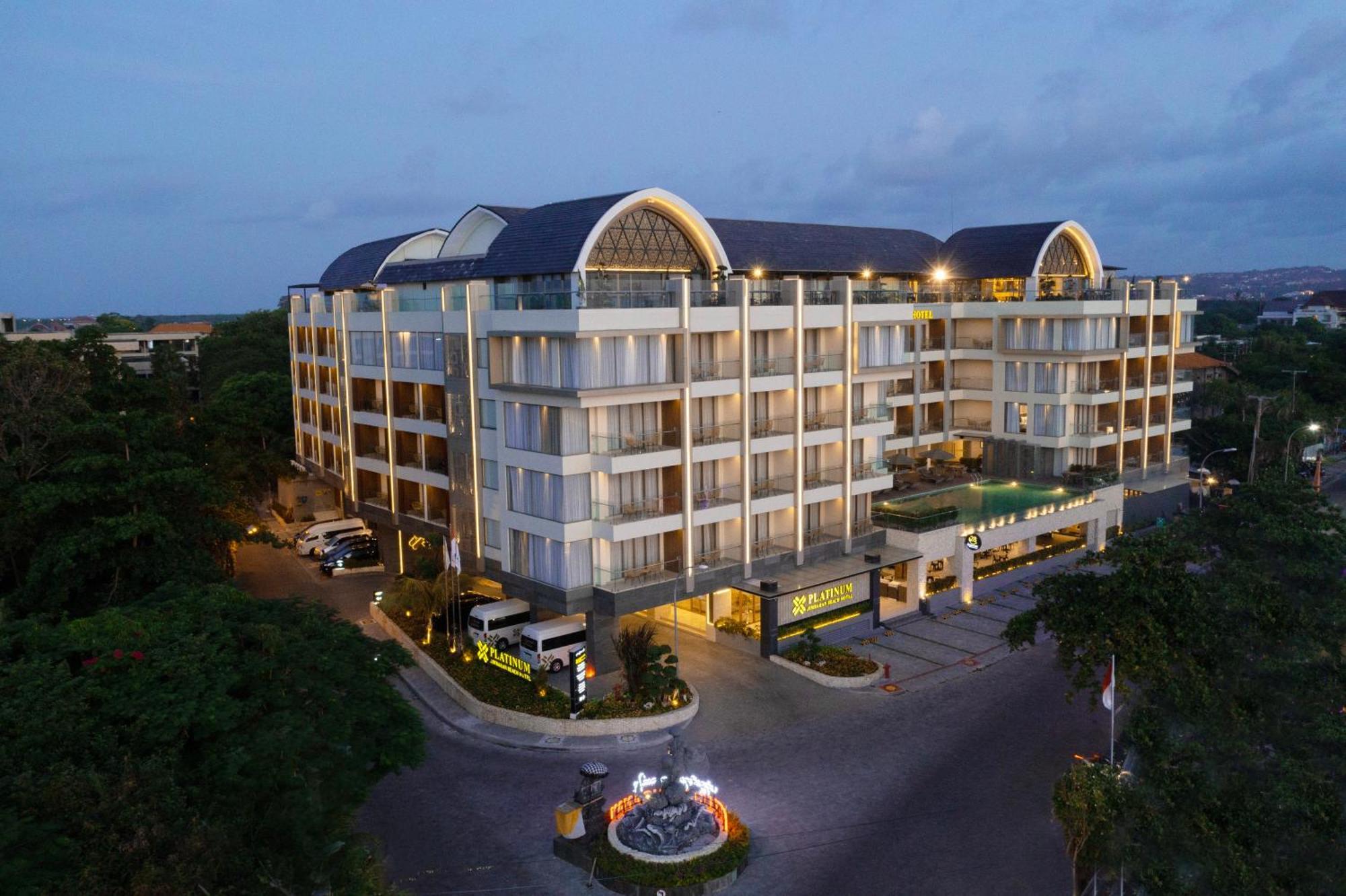Hotel Platinum Bali 5*